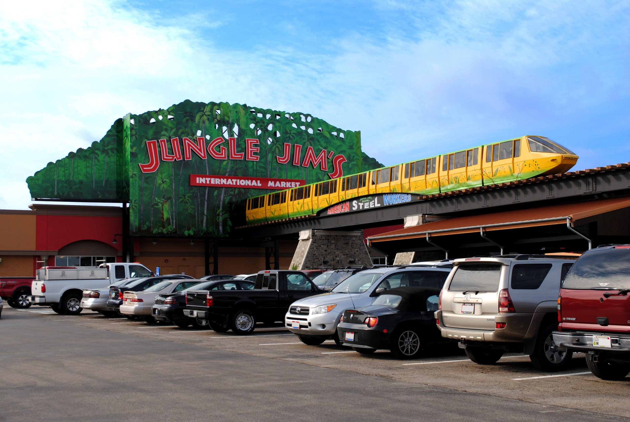 front entrance of Jungle Jim's International Market is a popular place to get food in cincinnati