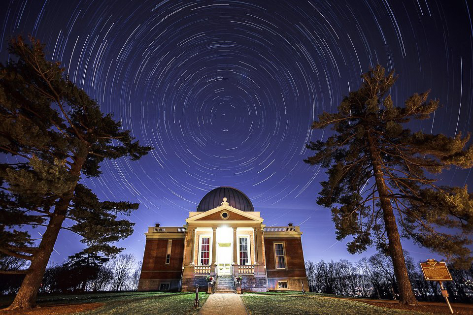 Cincinnati Observatory at night